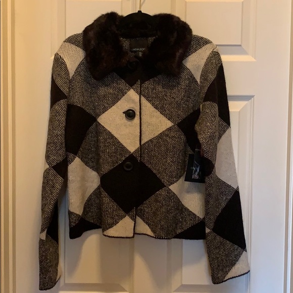 Cynthia Rowley Sweaters - EUC Cynthia Rowley Ladies Faux Fur Collar Sweater